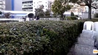 漂亮白丝大奶美眉 在厨房搞卫生被小哥哥上来无套猛怼 爽叫不停 肥鲍鱼骚水直喷不断 受不了只能足交射了